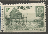 Dahomey Petain růz nom